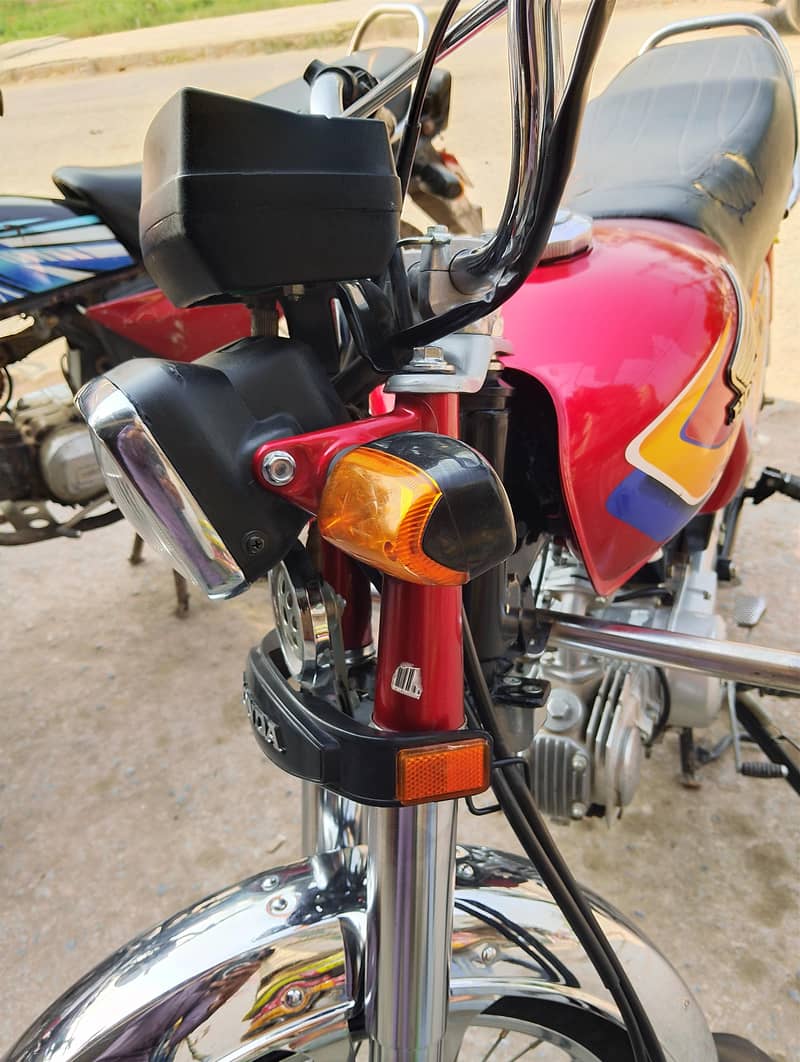 Honda CD 70 7