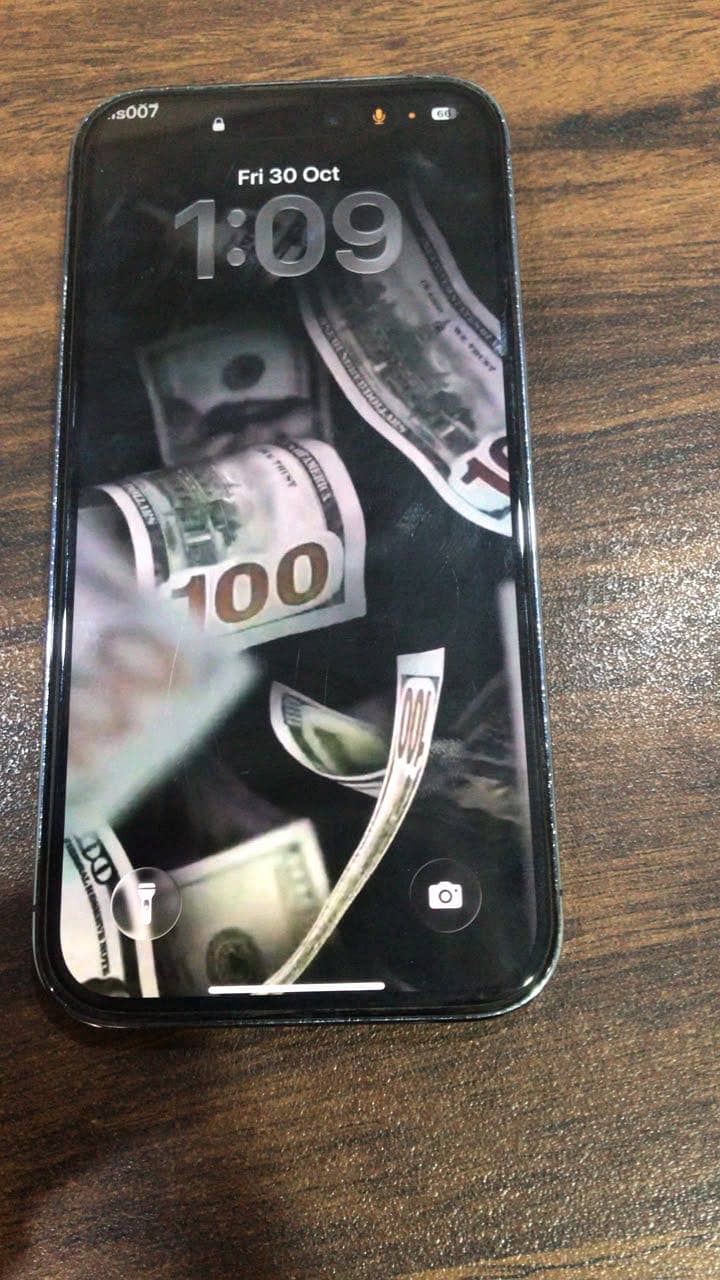 Apple iPhone 14 Pro 4
