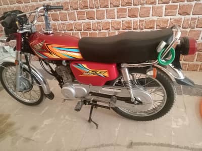 honda 125 Karachi number contact number only wattaspp 24 hours open