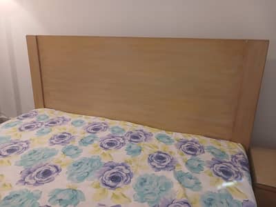 Beautiful Wooden Bed with Custom Mattress – Perfect for Students