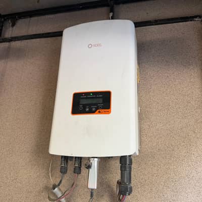 Used 6KW Solar Inverter + 18 Solar Panels (330W Each) for Sale