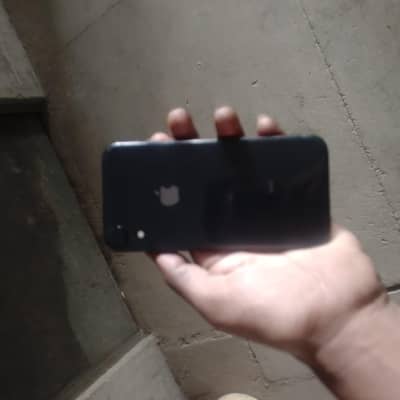 Apple iPhone XR