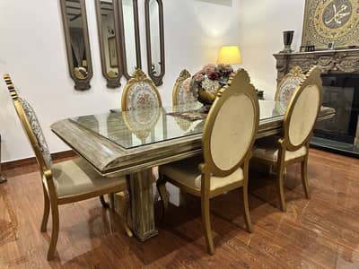 Dining table with 6 chairs