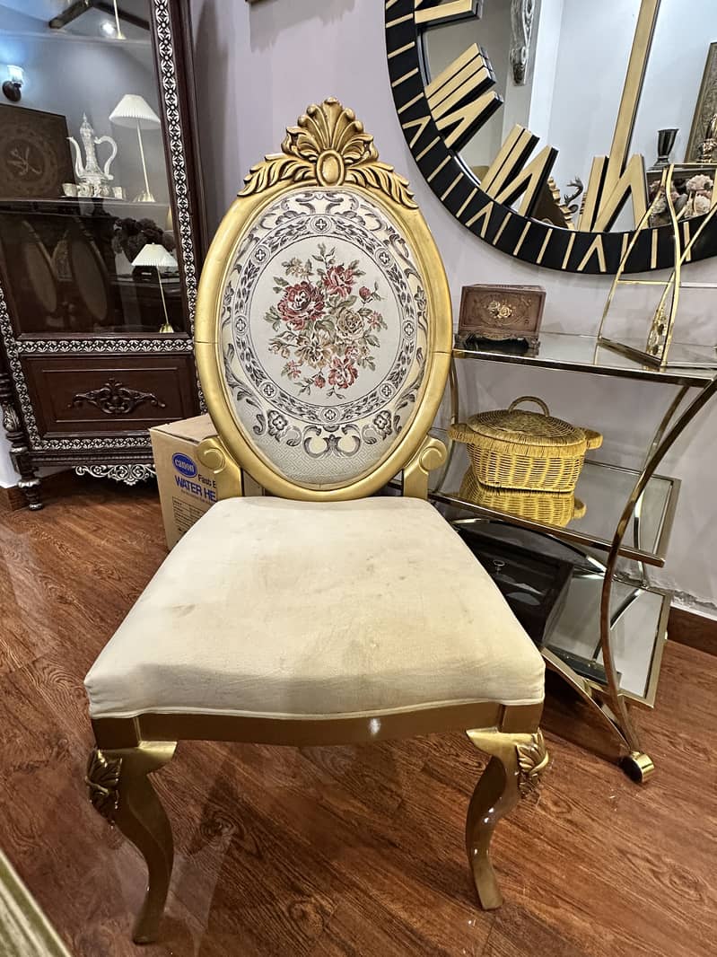 Dining table with 6 chairs 4