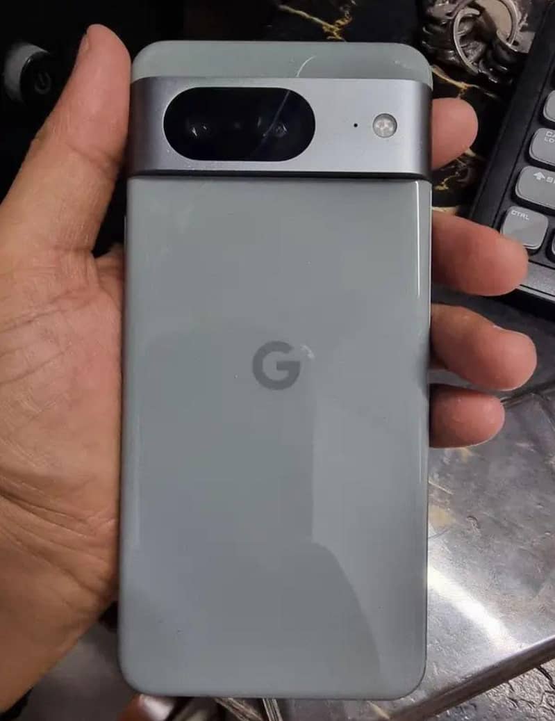 Google Pixel 8 1