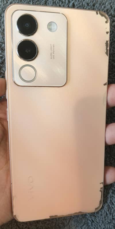 Vivo V29e 5G fone total jenion just back ruff pic attached 8/256