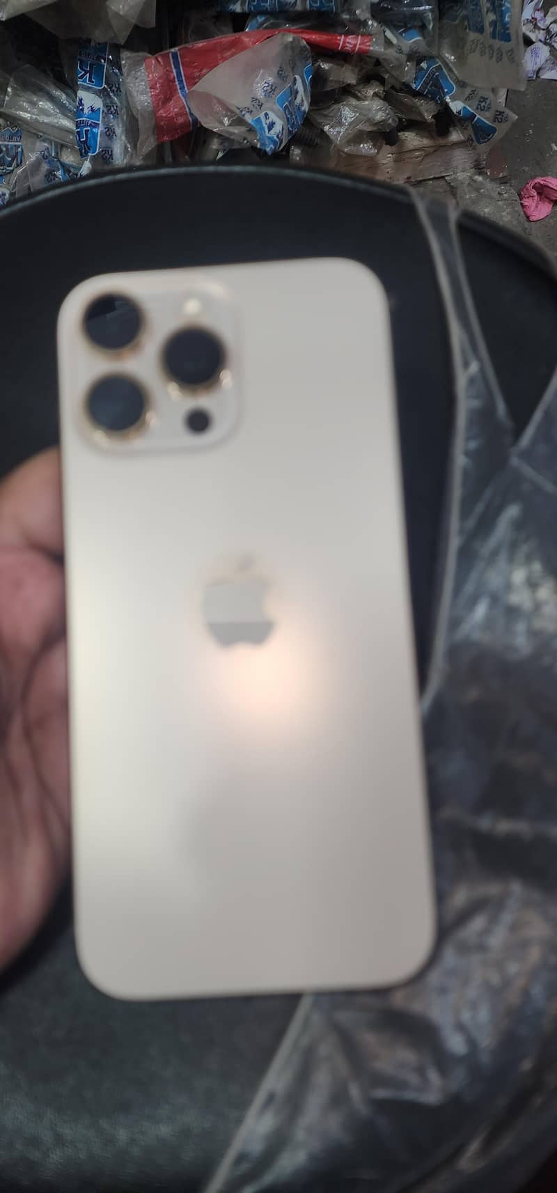 Apple iPhone 16 Pro Max JV 1