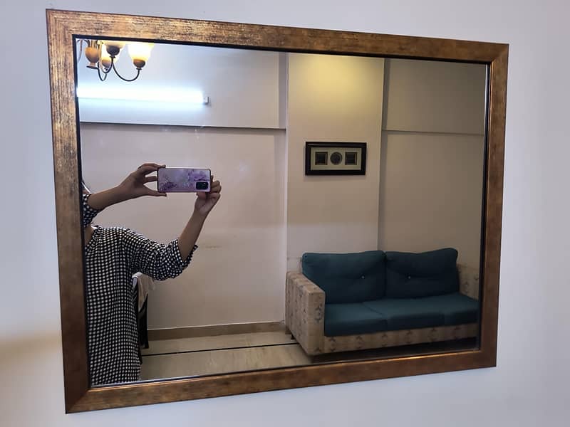 looking mirror 1
