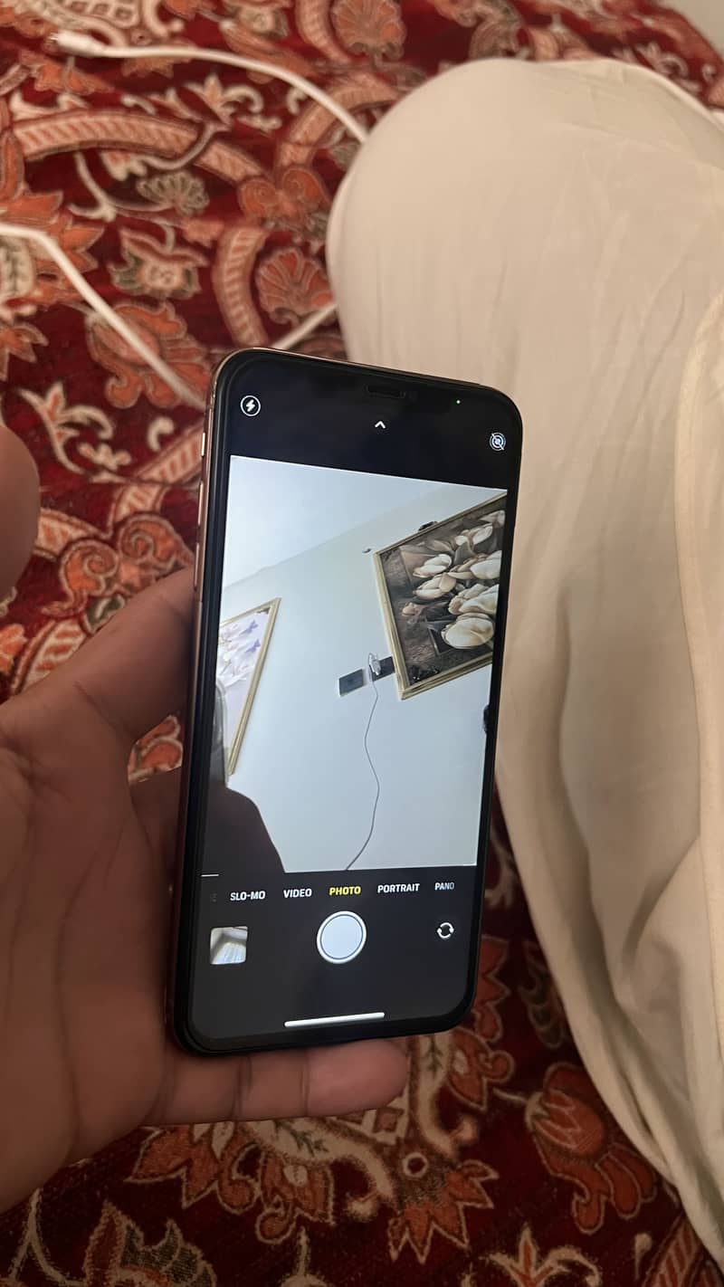 Apple iPhone XS Max 13