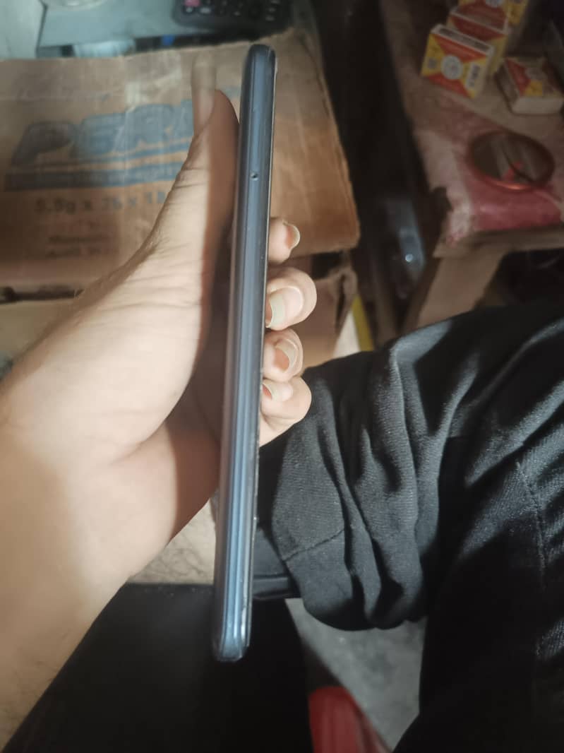 Tecno Spark 6 1