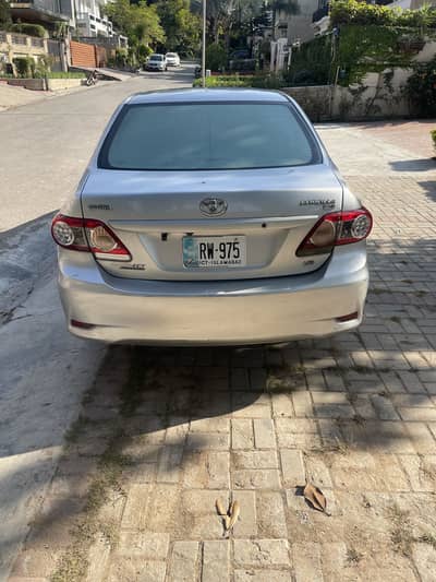 Toyota Corolla GLI 2011