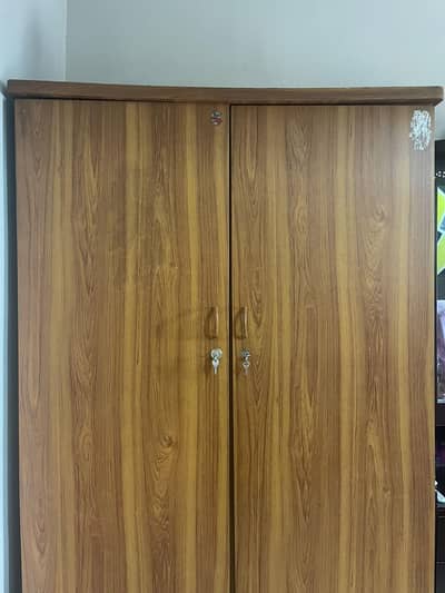 2 door wooden wardrobe