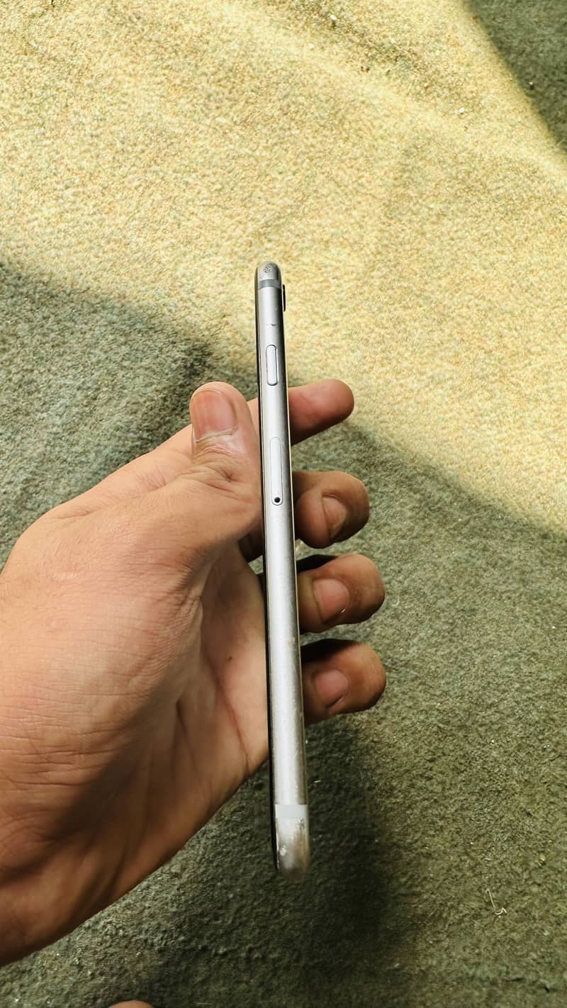 Apple iPhone 6 0
