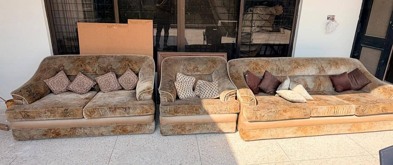 Sofa 6 Seater 0