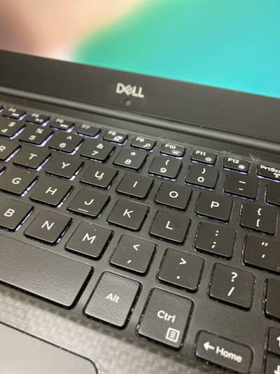 Dell XPS 15 9750 core i7-8gen “ H “ processor  Workstation