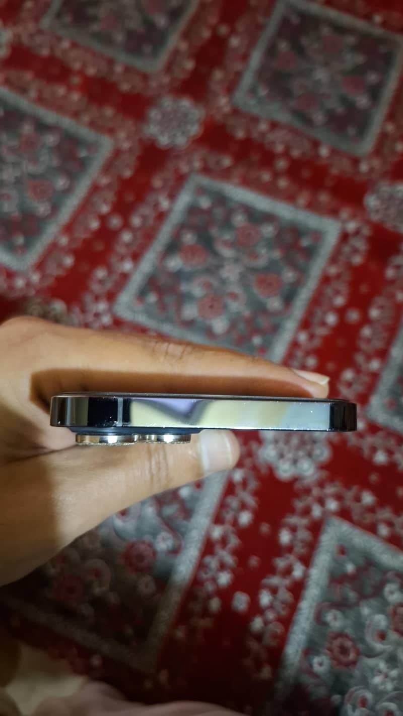 Apple iPhone 12 Pro Max 7
