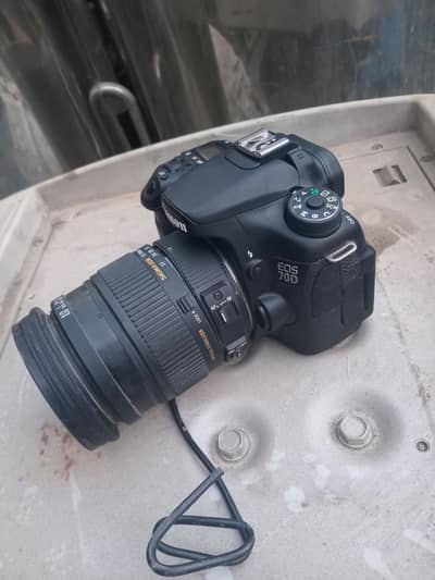 canon 70D with lance
