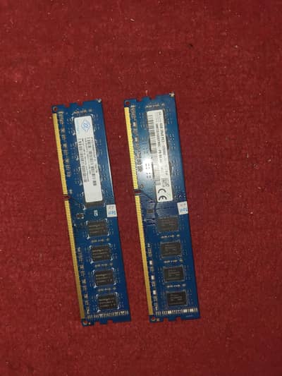 2x DDR3 4GB RAM