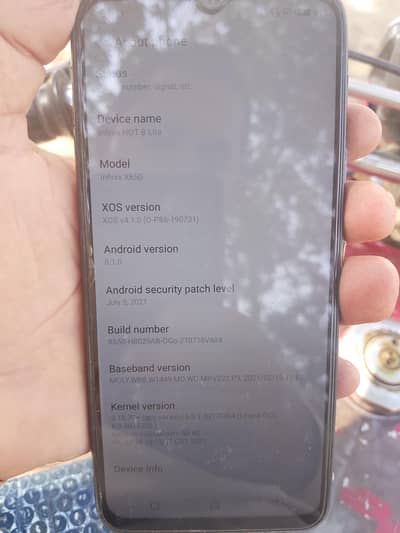Infinix Hot 8 Lite