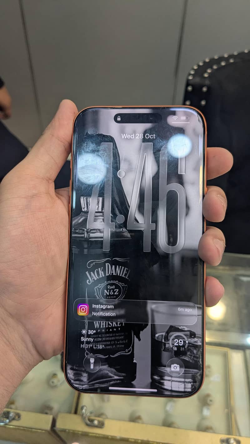 Apple iPhone 17 Pro Max 1