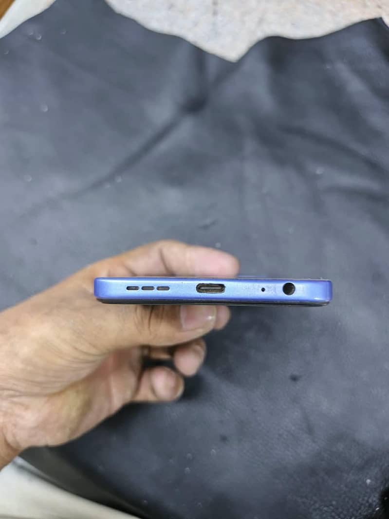 Tecno Spark 40 7