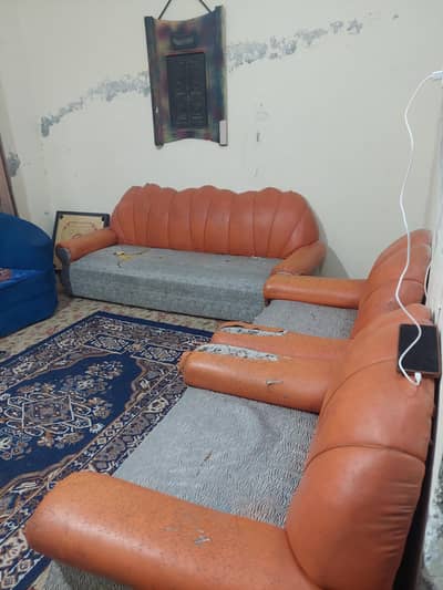 Sofa set/5 / 10/ 10  all ok . . // 03315619370. con. .