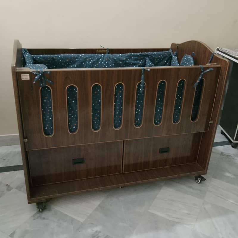 Baby Cot 0