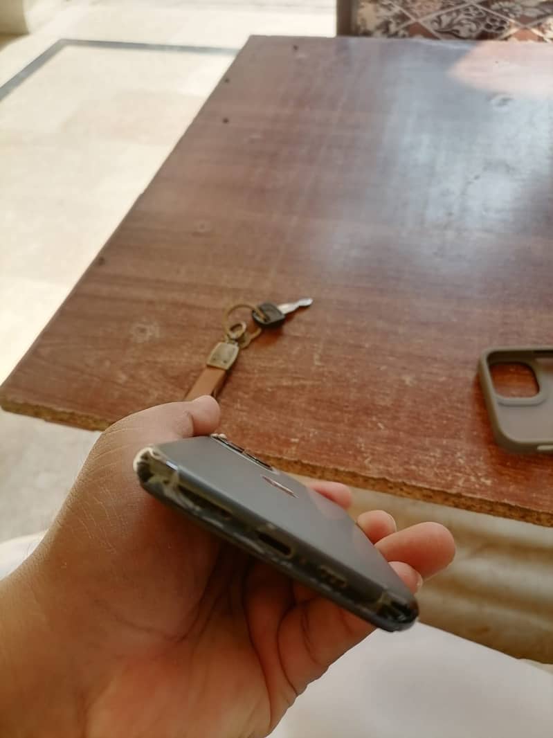 Apple iPhone 11 Pro 3
