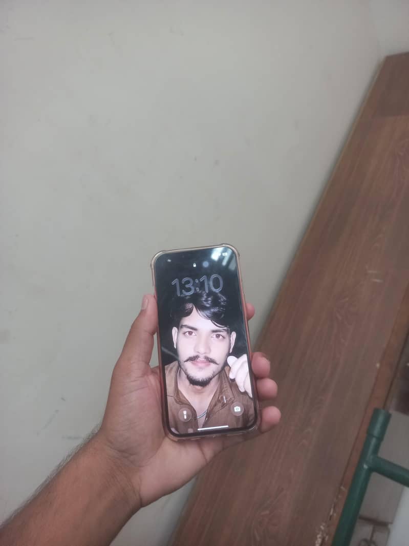 Apple iPhone 14 1
