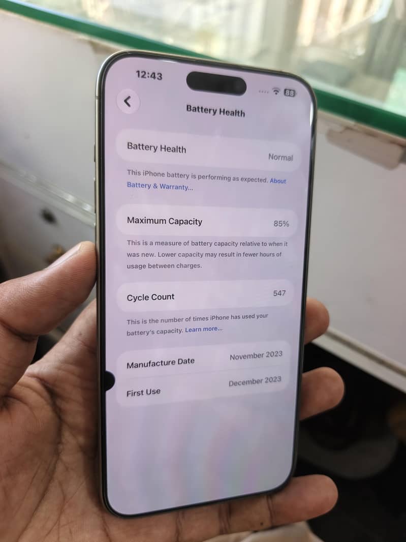 Apple iPhone 15 Pro Max 0