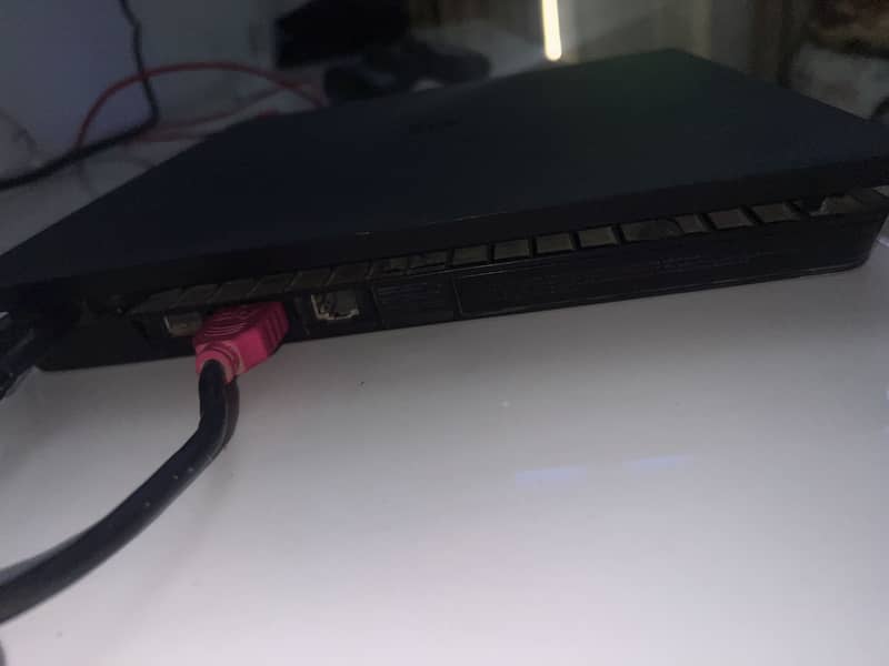 PS4 SLIM 1