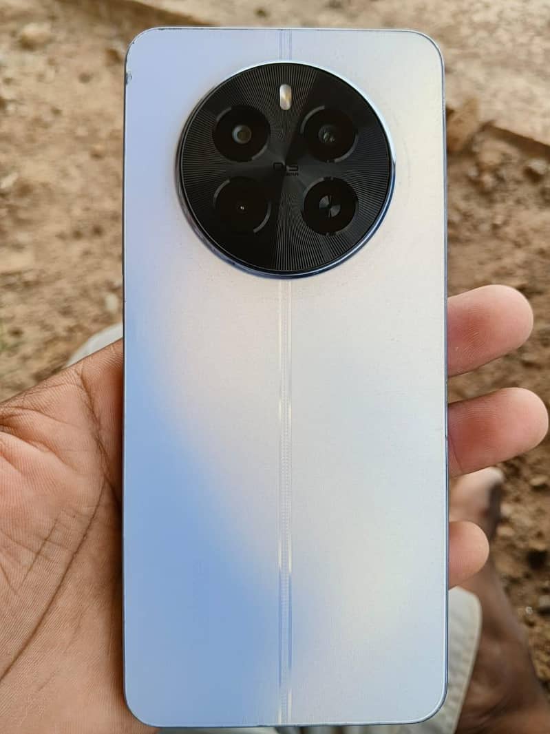 Realme 12 0