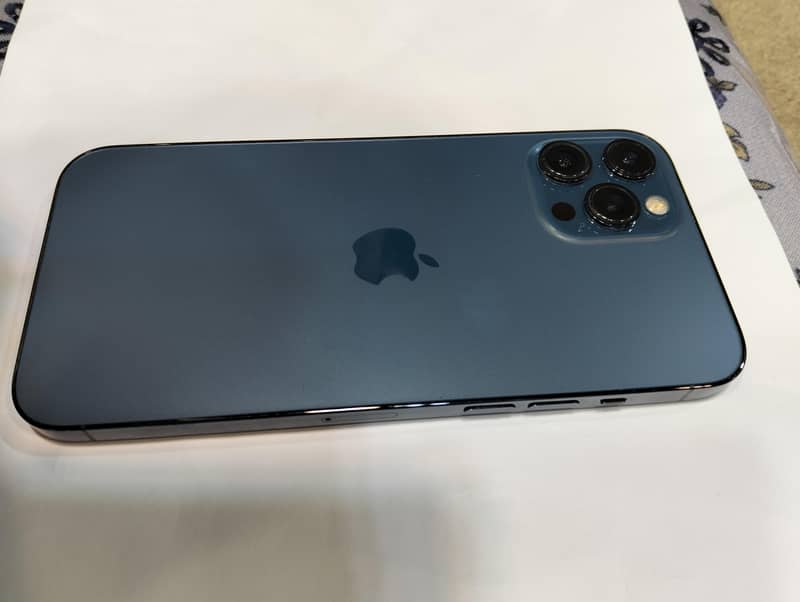 Apple iPhone 12 Pro Max 1