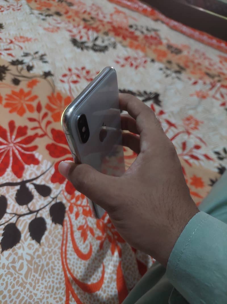 Apple iPhone X 1
