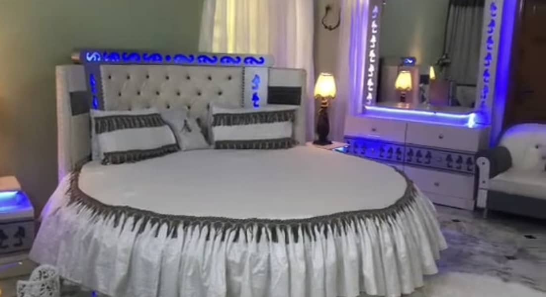 Round bed set 0