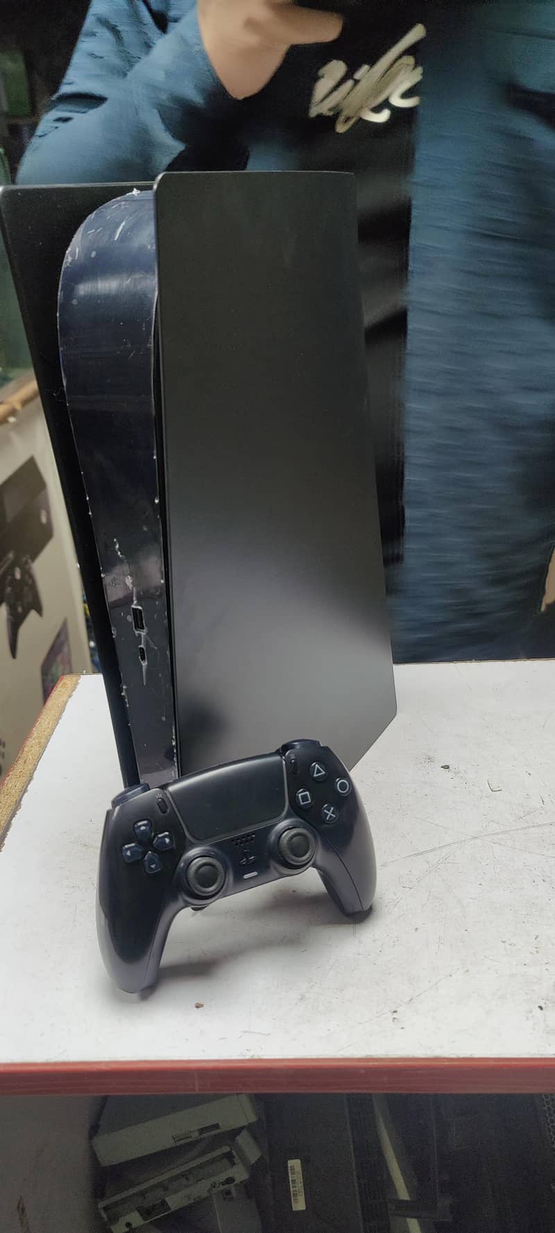 Playstation 5 jailbreakk With Original Controller 0