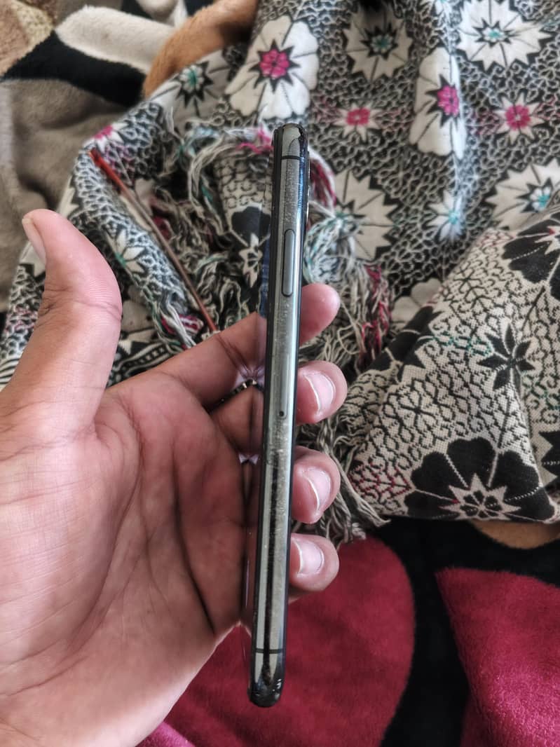 Apple iPhone X 1