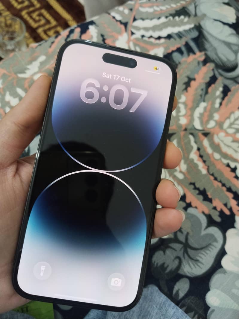 Apple iPhone 14 Pro 1
