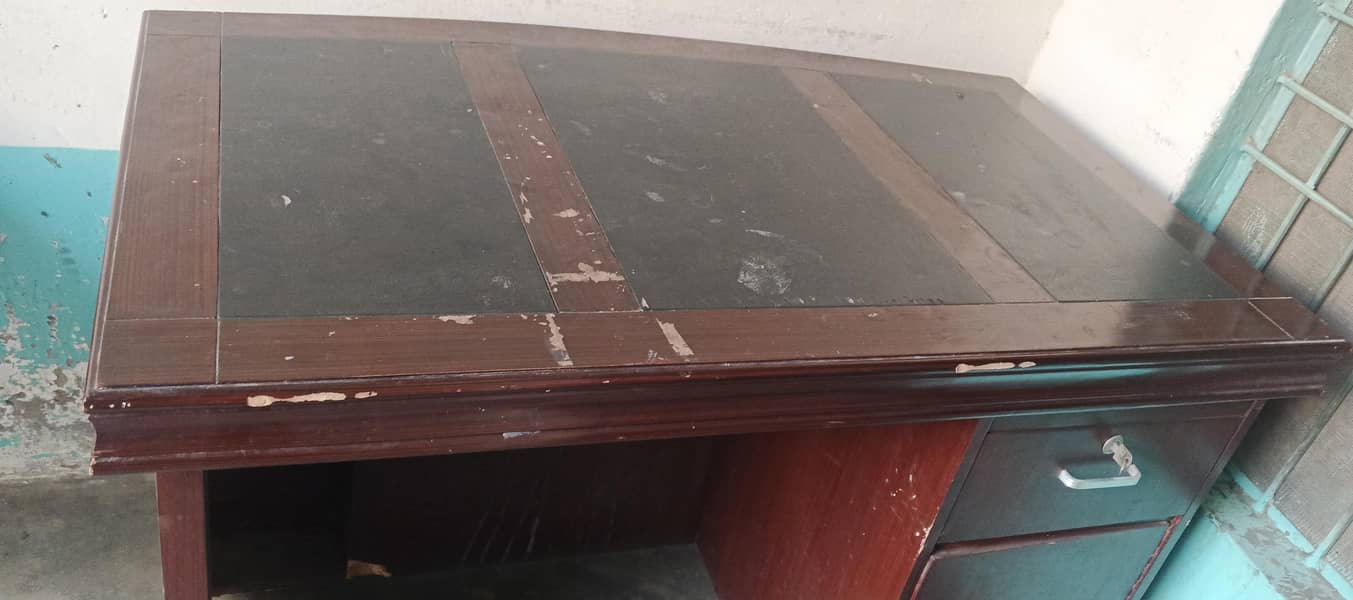 Computer Table 0