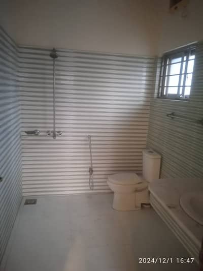 2 Kanal Old House For Sale Shabbir Road Link Aziz Bhatti Road