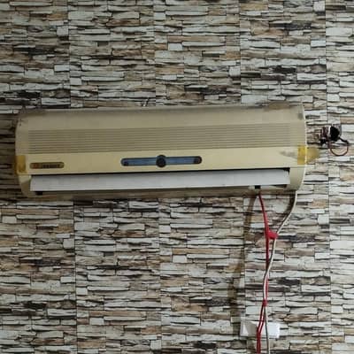 Dawlance 1.5 ton AC with Good Cooling