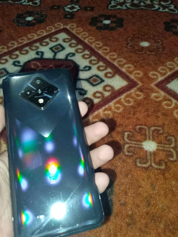 Infinix Zero 8 8
