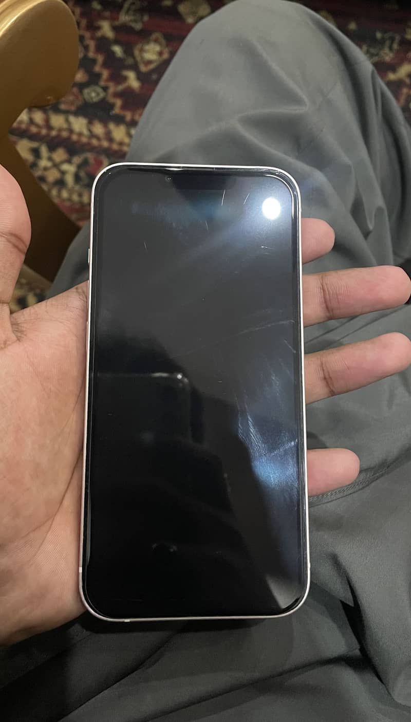 Apple iPhone 13 3