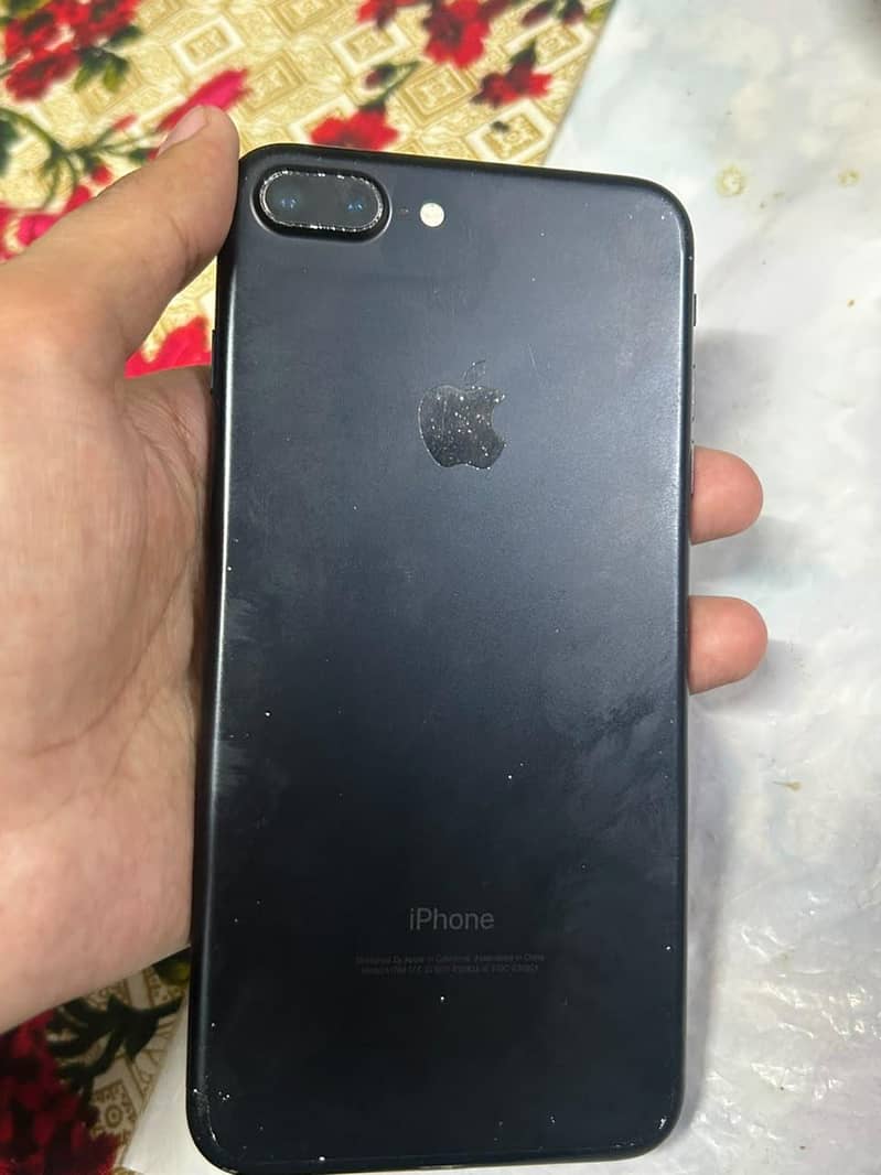 Apple iPhone 7 Plus 0