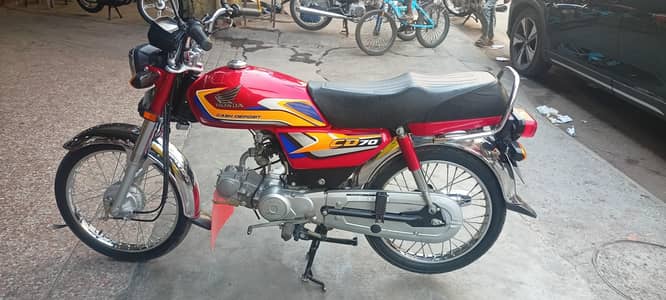 HONDA CD 70 2025