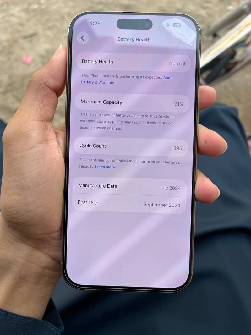 Apple iPhone 16 Pro Max 4