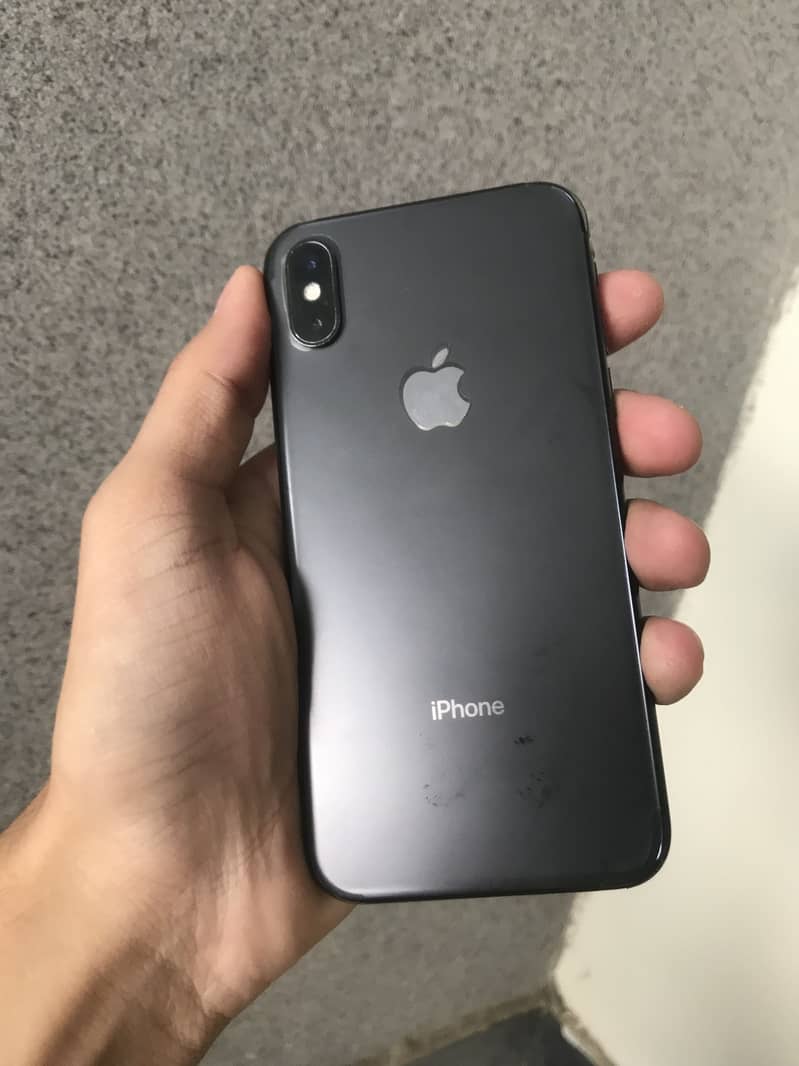 Apple iPhone X 4