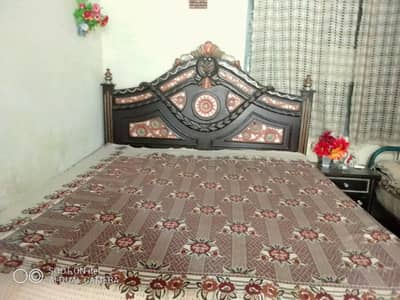 لکڑی کا بیڈ استعمال شدہ ملتان
