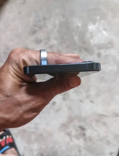 Apple iPhone 12 Pro Max Total jinwan only Choti c Dot hai display mn