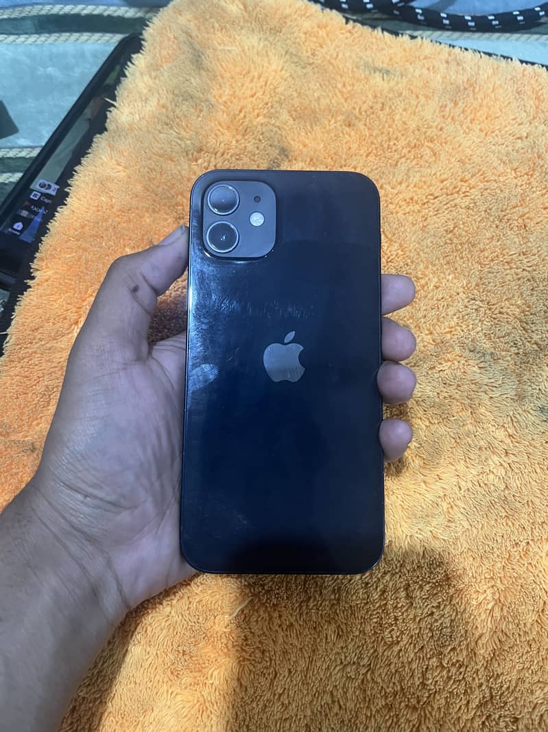 Apple iPhone 12 1